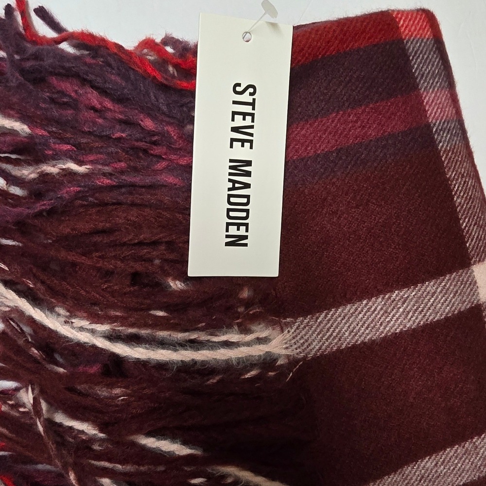Steve Madden Bordeaux Fringe Plaid Blanket Scarf Burgundy Red Square Wrap NWT - Picture 5 of 10